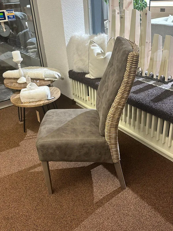 Rattan Stuhl