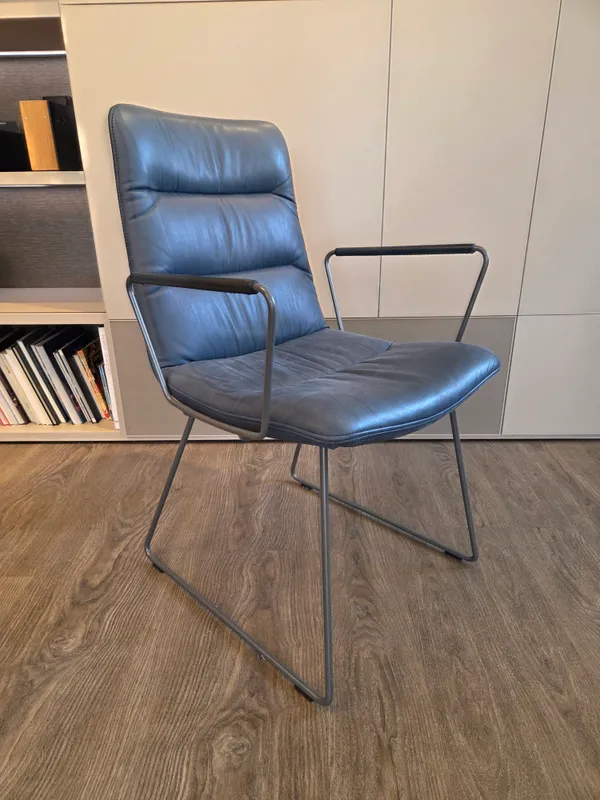 KFF Stuhl Arva-light