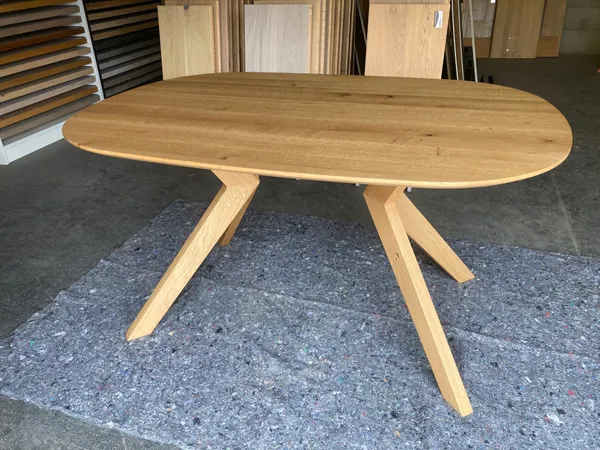 Eichentisch Ellipse 145 x 100 cm