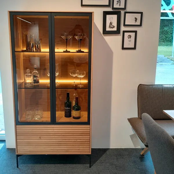 Anrei Vitrine Lina (Eiche Massivholz inkl. Beleuchtung)