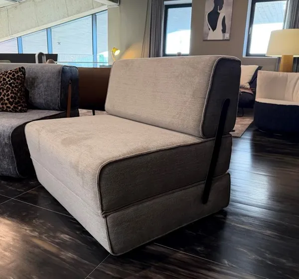 MÖLLER DESIGN SLOUNGE Schlafsessel
