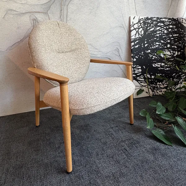 Anrei Lounge Chair Nr. 639 (Massivholz Eiche)