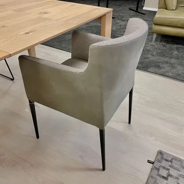 Stuhl Modell Margaux