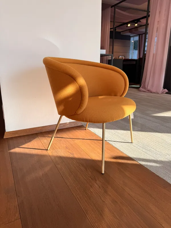 Ona Cocktail Armchair Freifrau