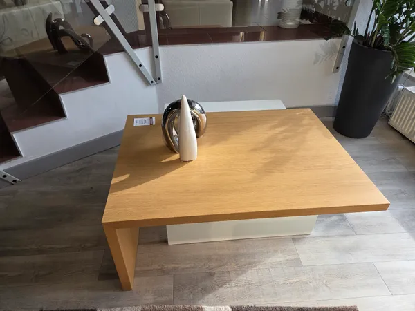 Couchtisch