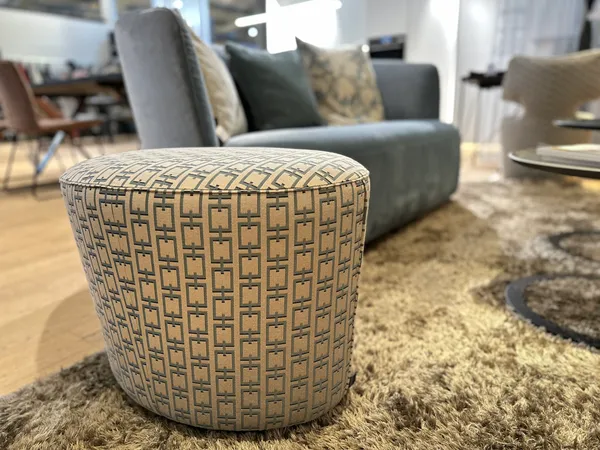 EASY LOW Hocker von CHRISTINE KRÖNCKE