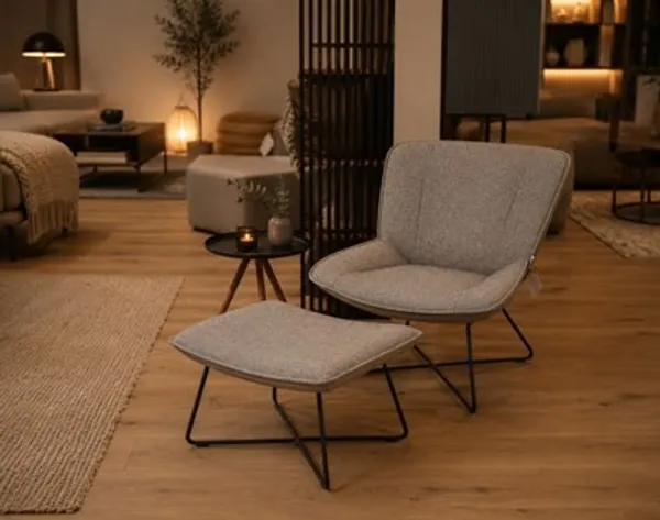 ROLF BENZ 383 Sessel mit Hocker
