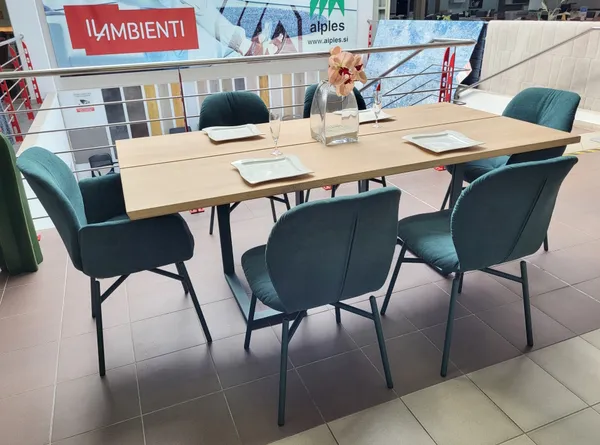 Tisch Mobitec Japura