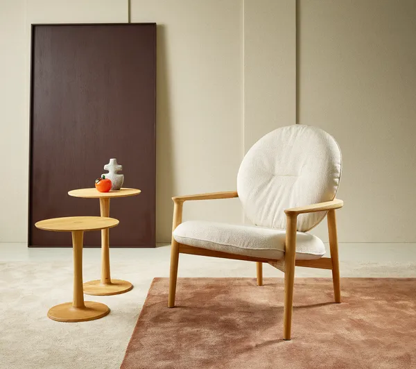 Anrei Lounge Chair und Beistelltisch