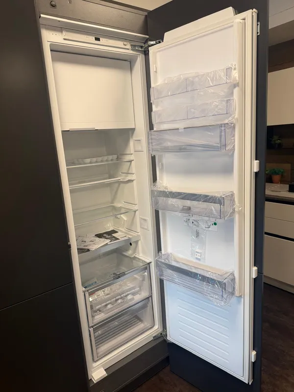 Neff Kühlschrank KI2823F30